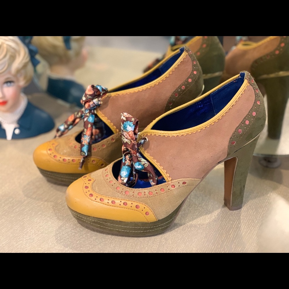 Super cute multi color platform shoes